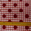 Tela flamenca roja de cuadros vichy con lunares aterciopelados para vestido de flamenca